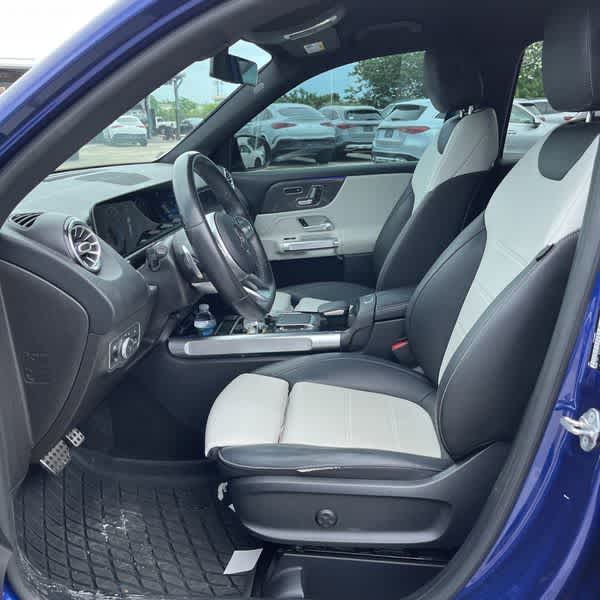 2021 Mercedes Benz GLB 250 photo 7