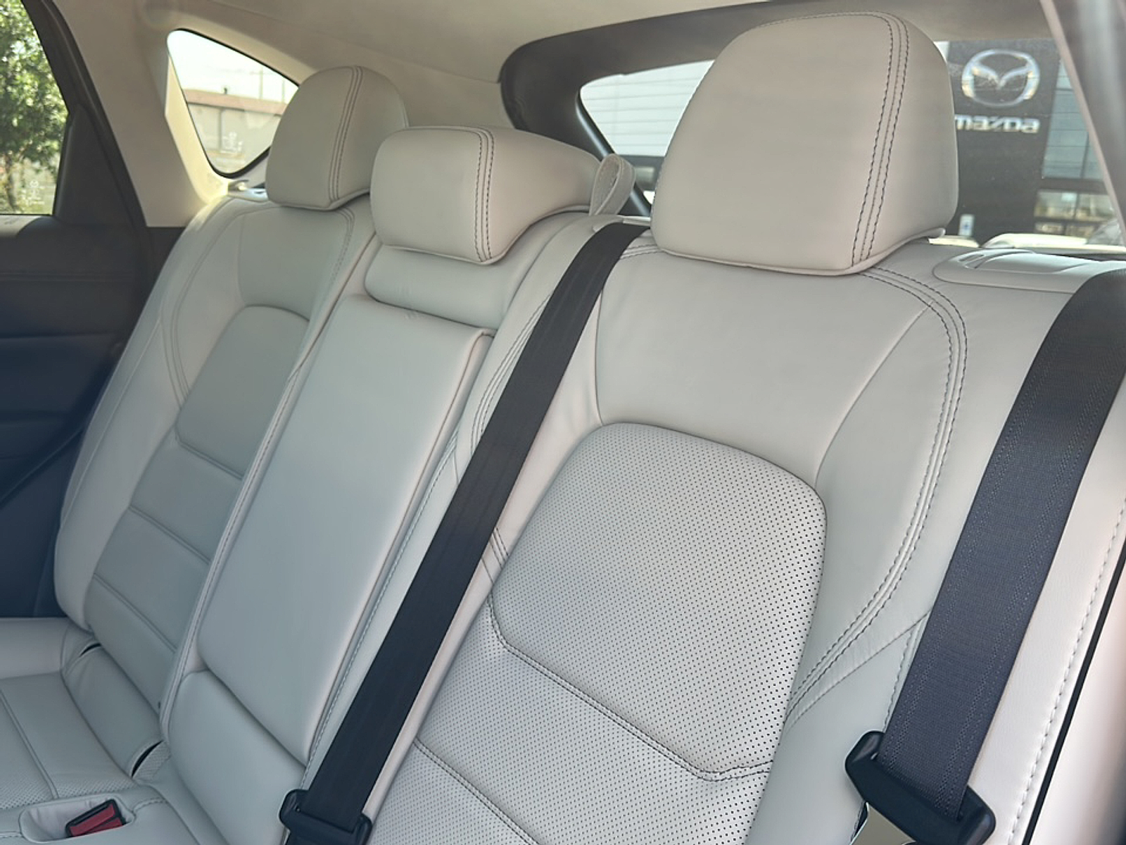 2025 Mazda CX-5 2.5 S Preferred photo 7