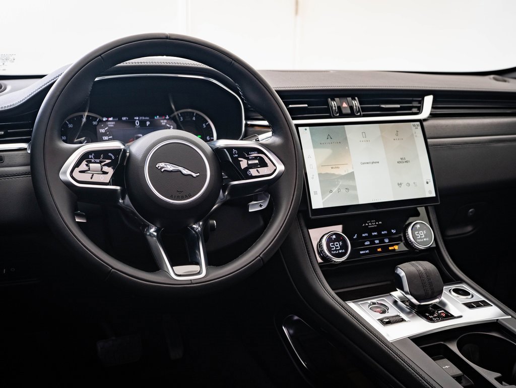 2022 Jaguar F-PACE P250 S photo 4