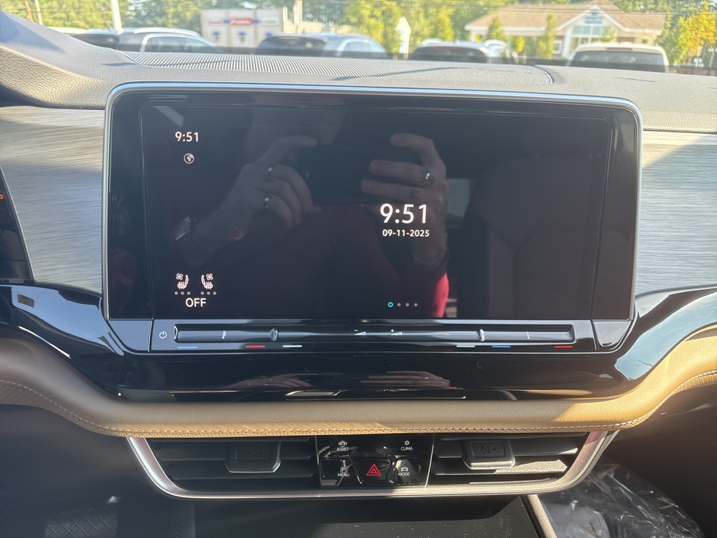 2026 Volkswagen Atlas Cross Sport SE Technology photo 18