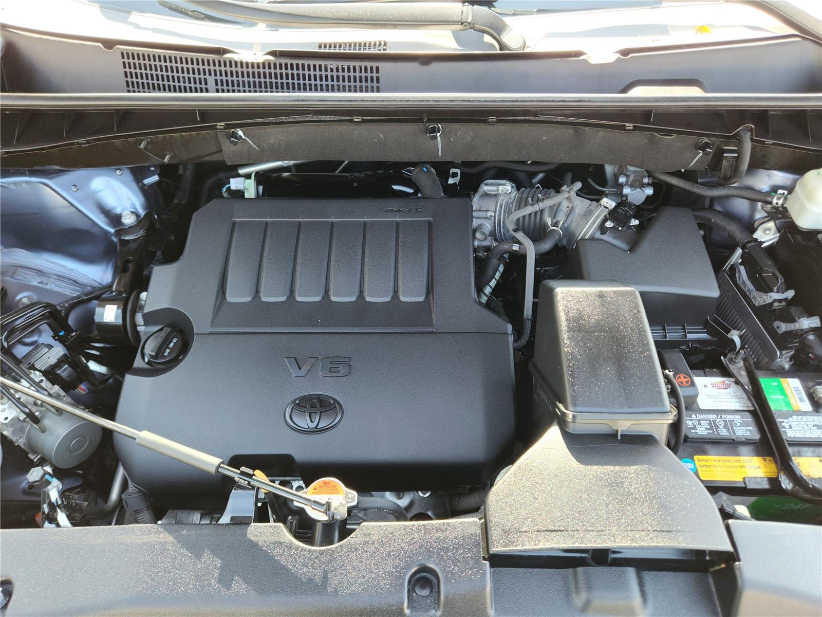 2016 Toyota Highlander Base Hybrid photo 16