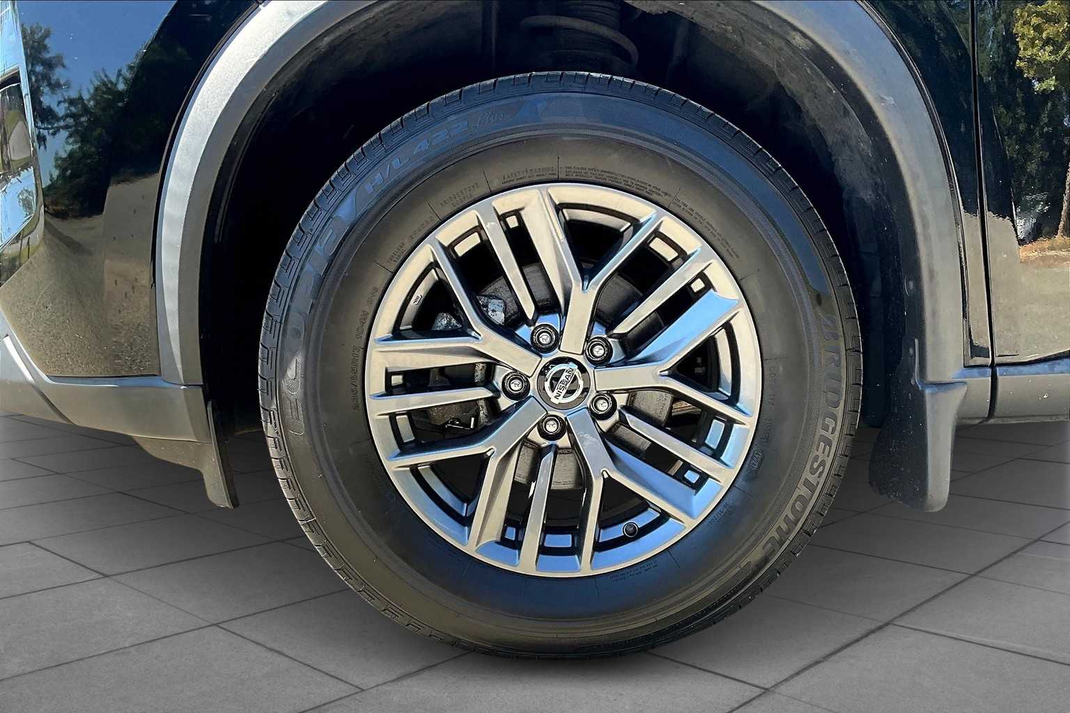 2021 Nissan Rogue S AWD photo 8