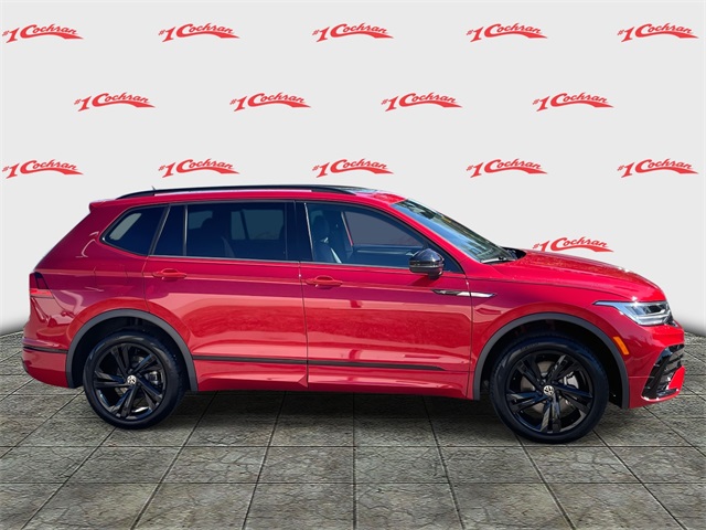 2024 Volkswagen Tiguan SE R-Line Black photo 2