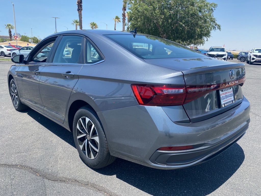 2025 Volkswagen Jetta 1.5T S photo 4