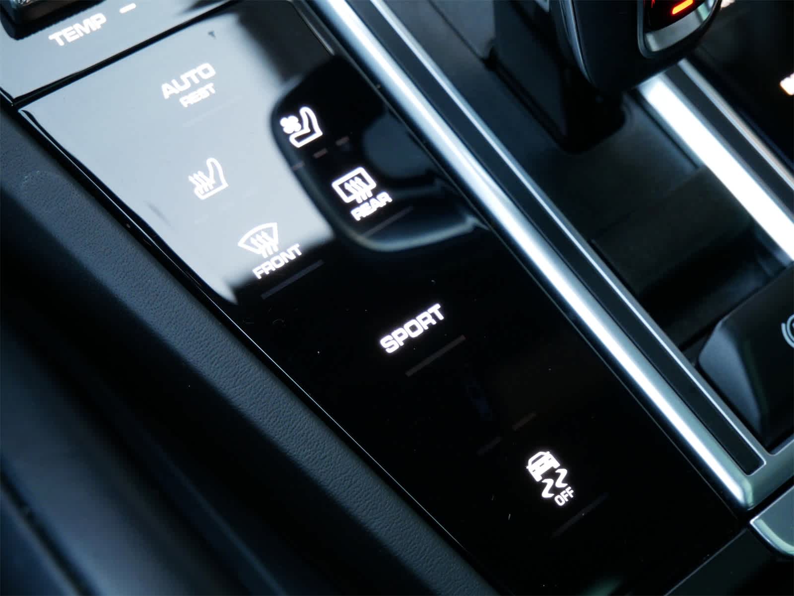 2023 Porsche Cayenne Platinum Edition photo 15