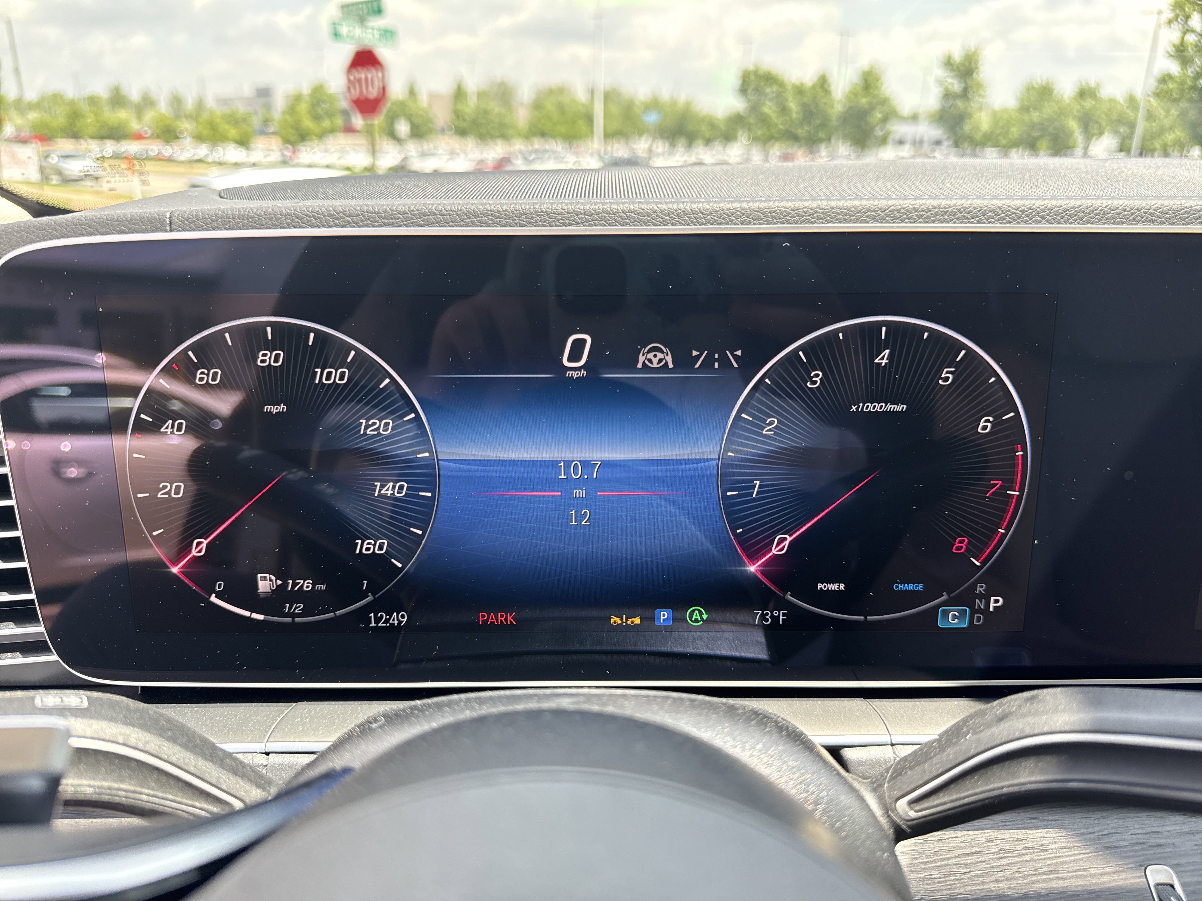 2025 Mercedes Benz GLS 450 4MATIC photo 4