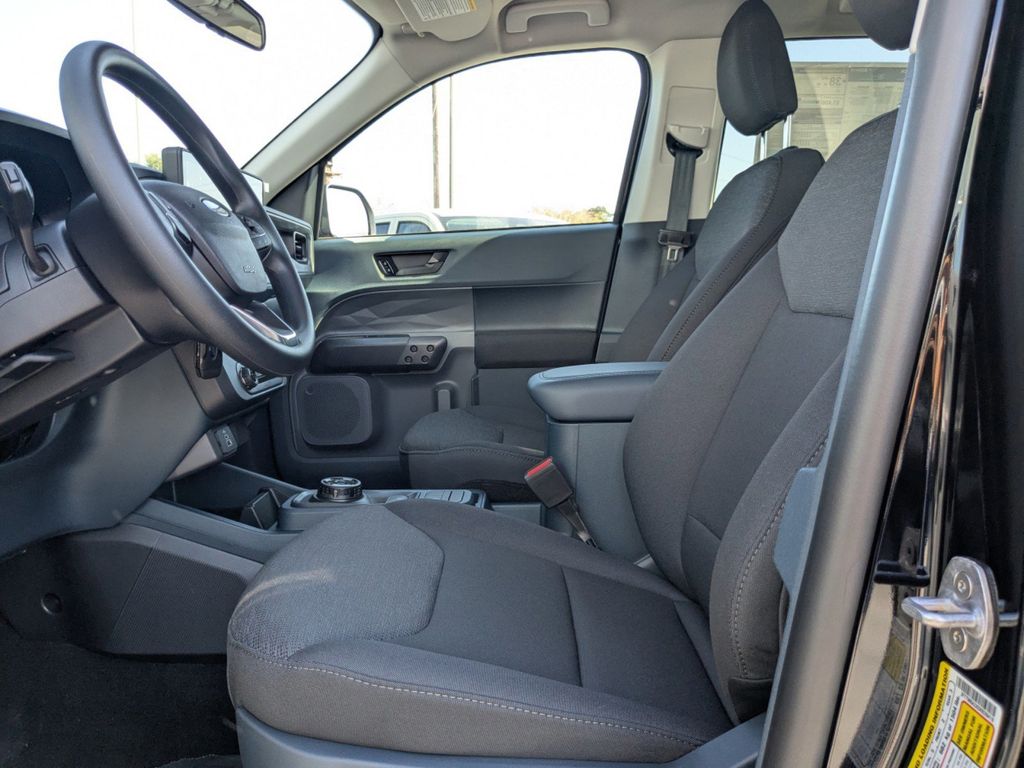 2025 Ford Maverick XL photo 6