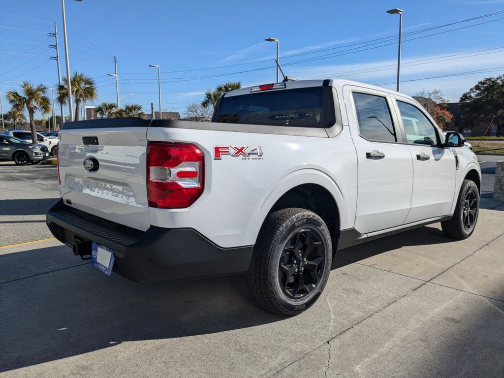 2025 Ford Maverick XLT photo 3