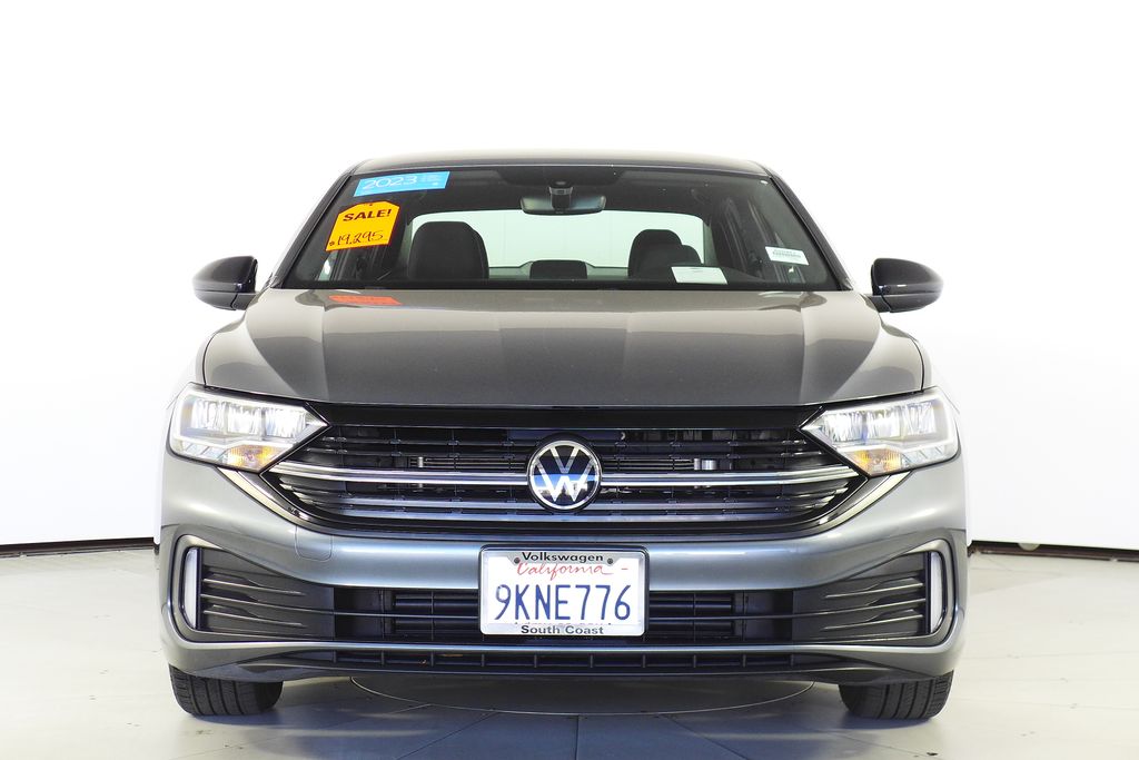 2023 Volkswagen Jetta 1.5T Sport photo 3