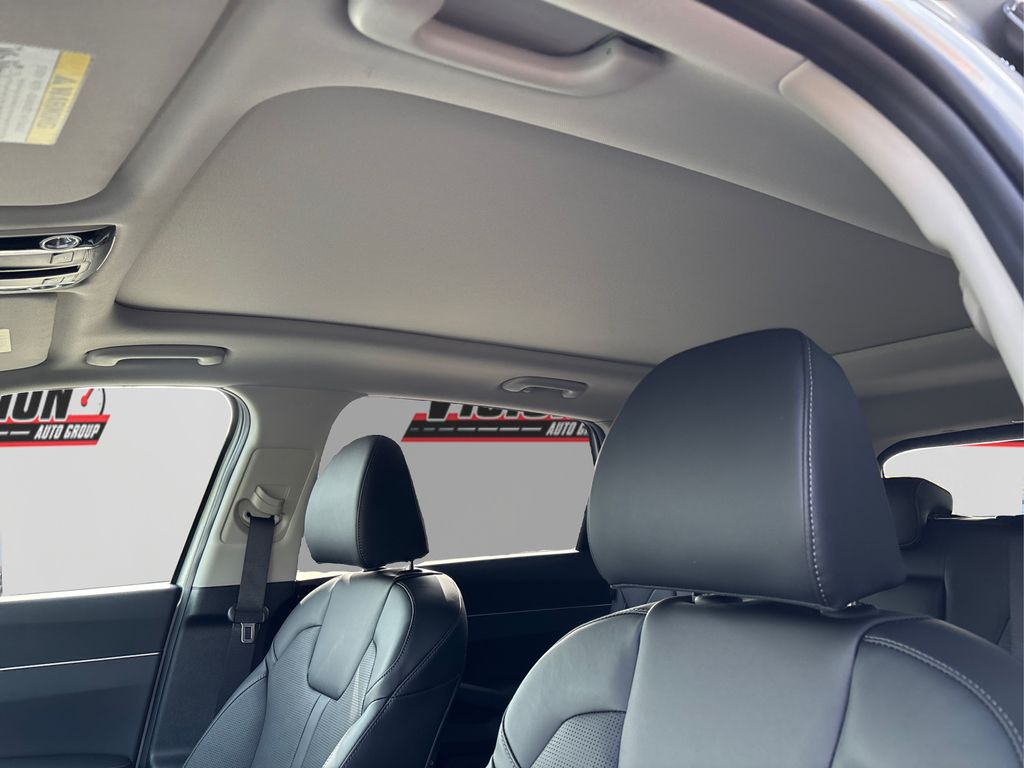 2026 Kia Sorento S photo 12