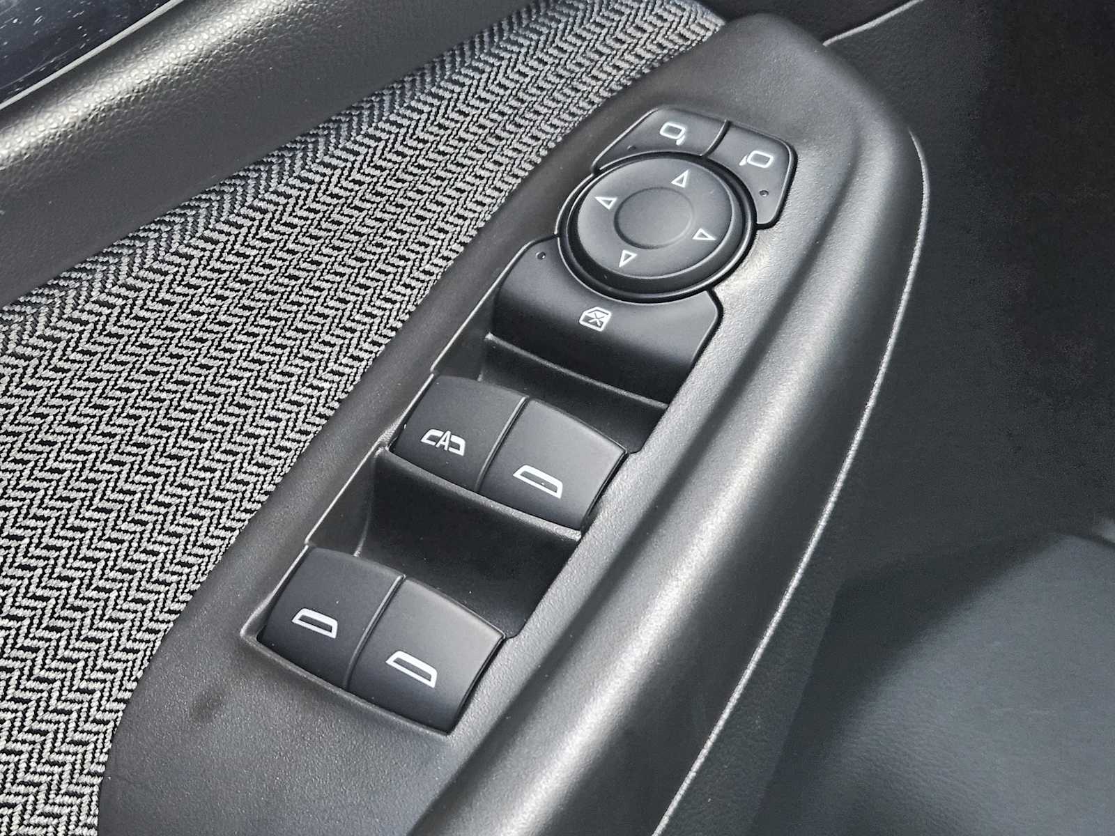 2024 Chevrolet Trailblazer LT photo 18