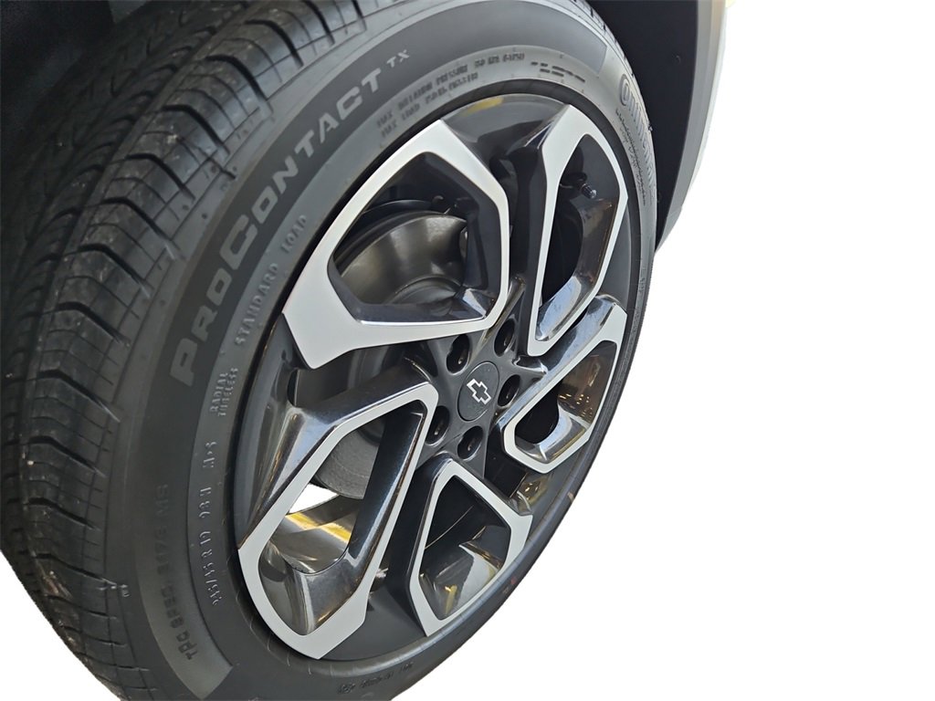 2025 Chevrolet Trax photo 15