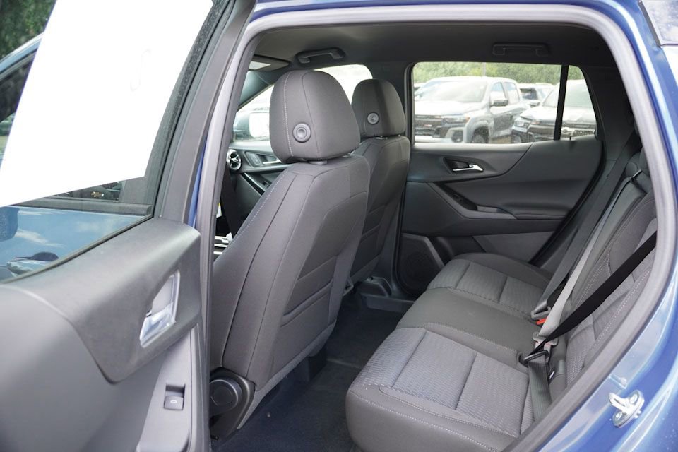 2026 Chevrolet Equinox LT photo 9