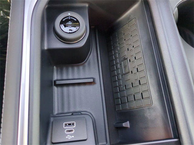 2025 Ford Expedition Platinum photo 19