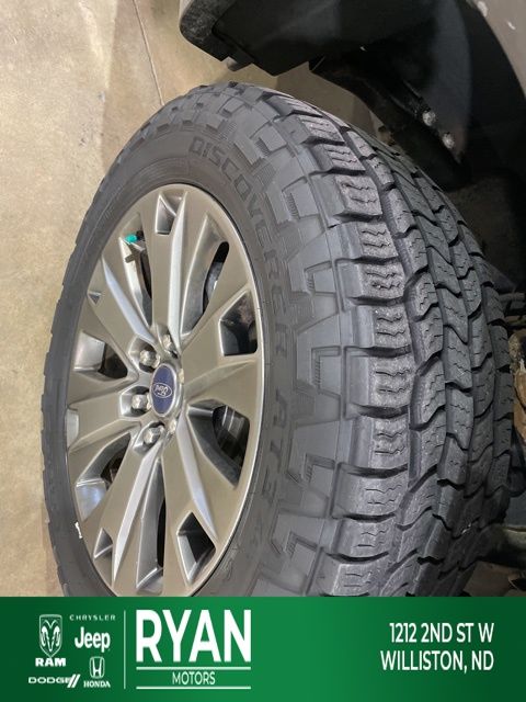 2016 Ford F-150 Lariat photo 3