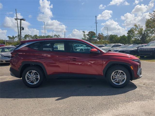 2025 Hyundai Tucson SE photo 4