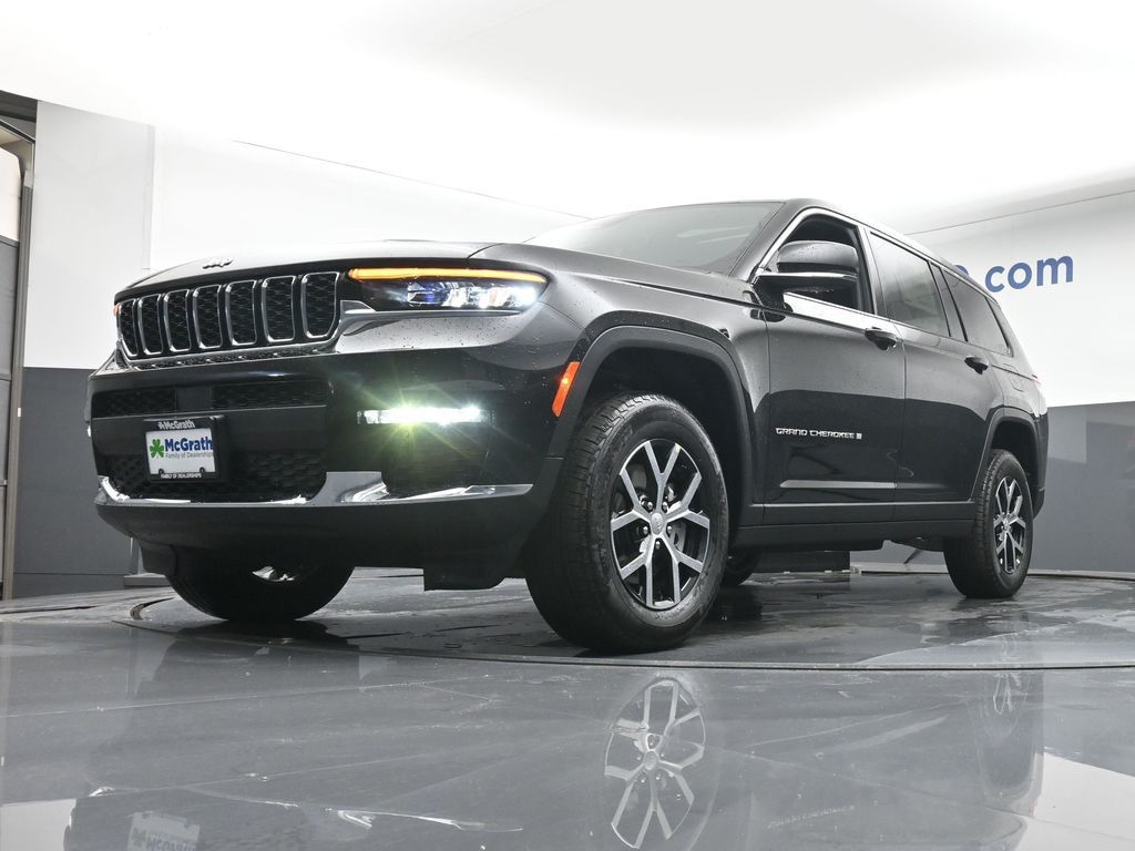 2025 Jeep Grand Cherokee Limited photo 4