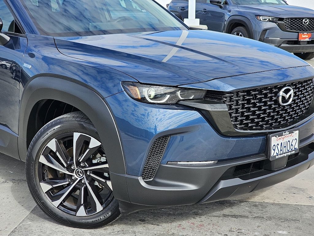 2025 Mazda CX-50 Premium Plus photo 2