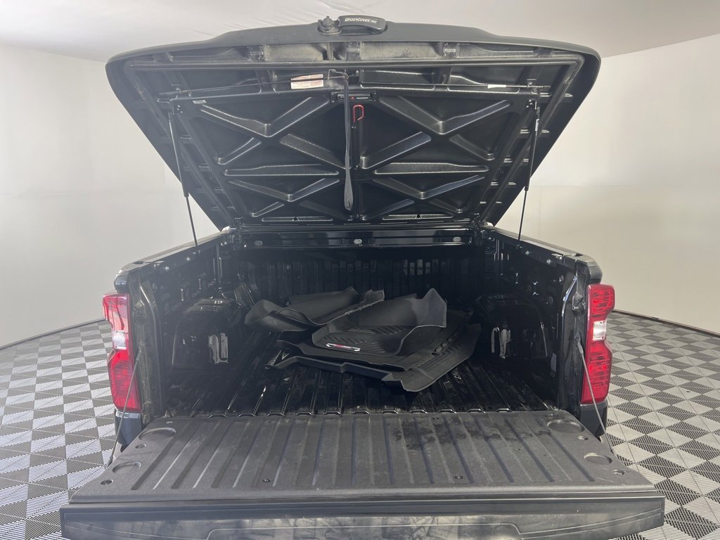 2025 Chevrolet Silverado 1500 LT photo 23