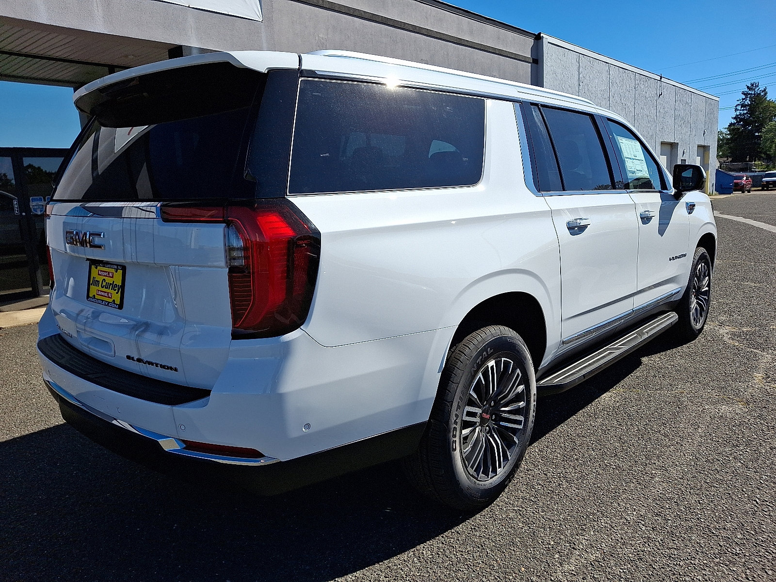 2026 Gmc Yukon XL photo 3