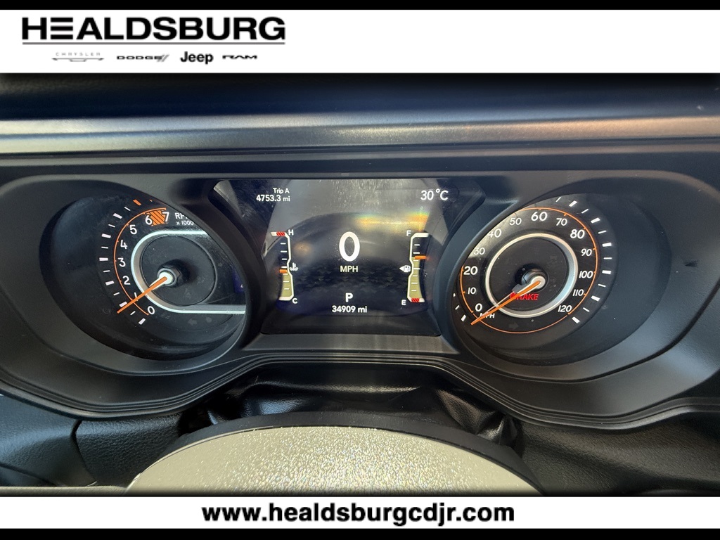 2024 Jeep Wrangler Sahara photo 17