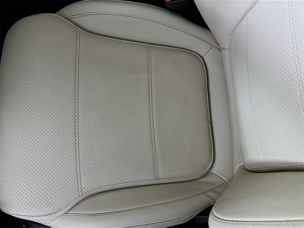 2025 Mercedes Benz C 300 4MATIC photo 18