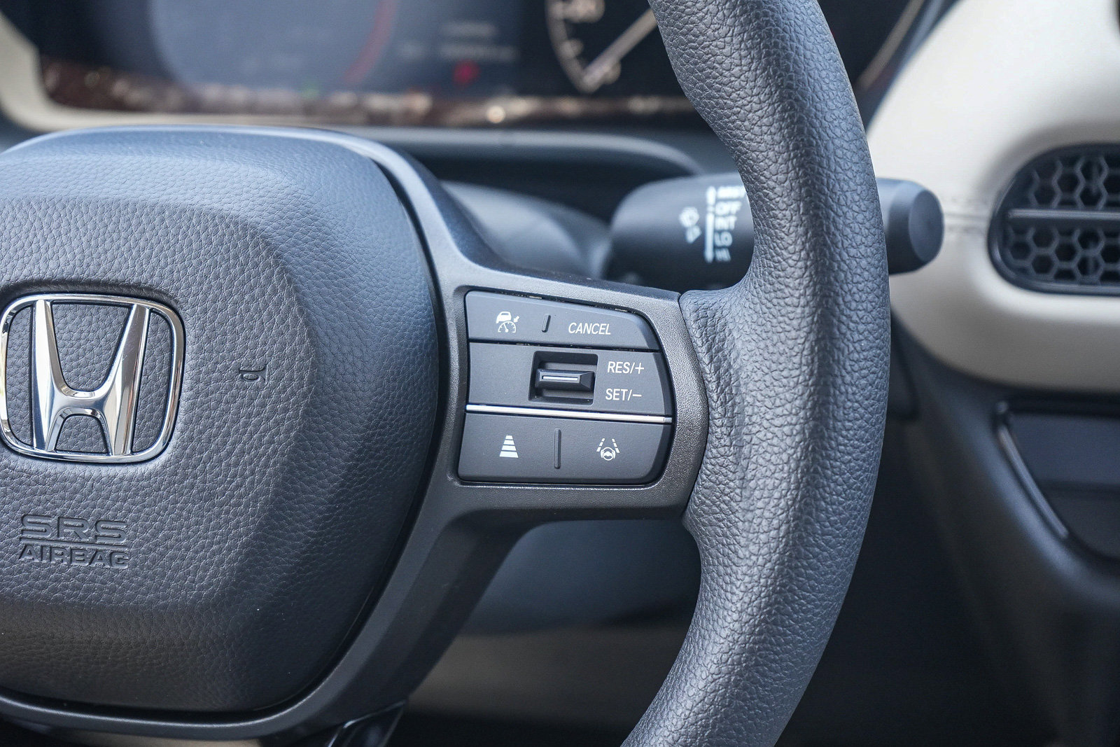 2026 Honda HR-V LX photo 14