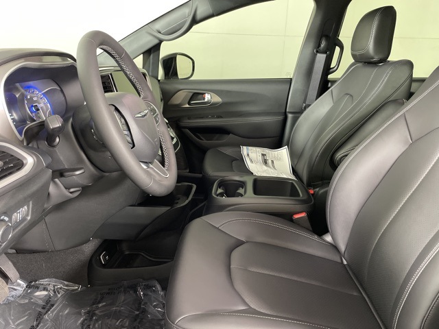 2026 Chrysler Voyager LX photo 20