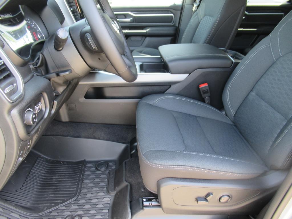 2025 Ram 1500 Big Horn Lone Star photo 16
