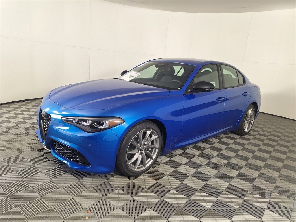 2025 Alfa Romeo Giulia Base photo 6