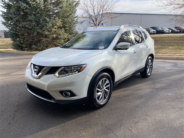 2015 Nissan Rogue SL's photo