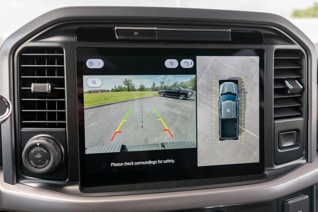 2025 Ford F-150 XLT photo 18