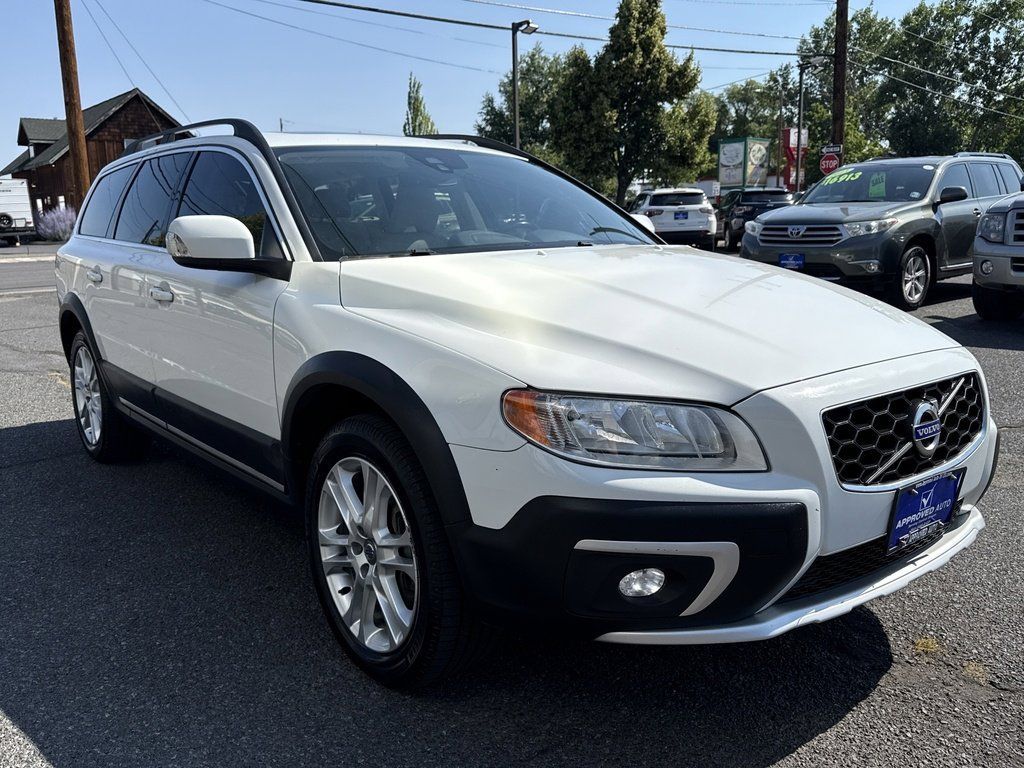 2016 Volvo XC70 T5 Drive-E Premier photo 3