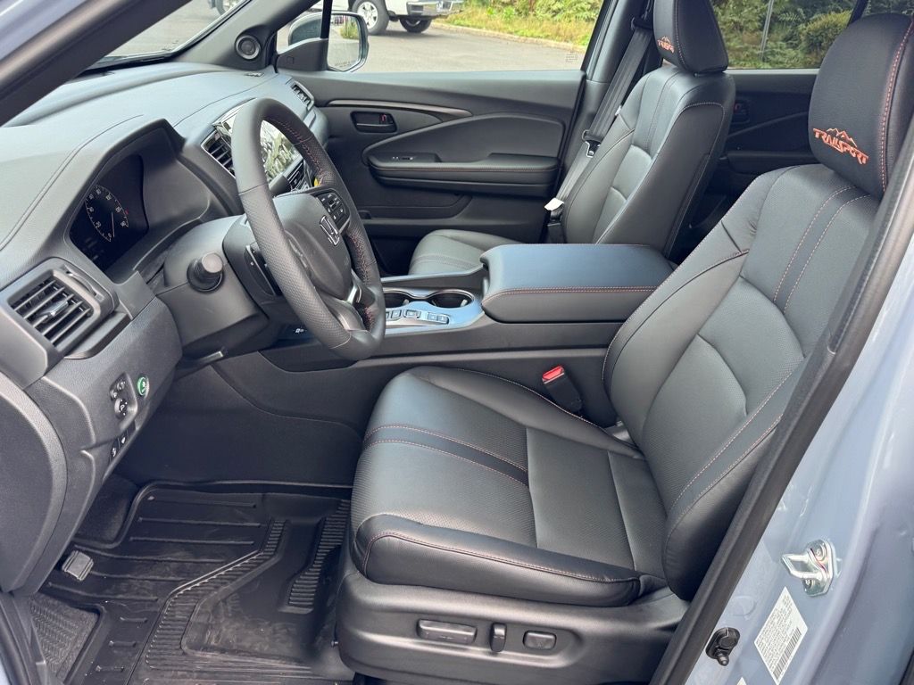 2026 Honda Ridgeline TrailSport photo 3