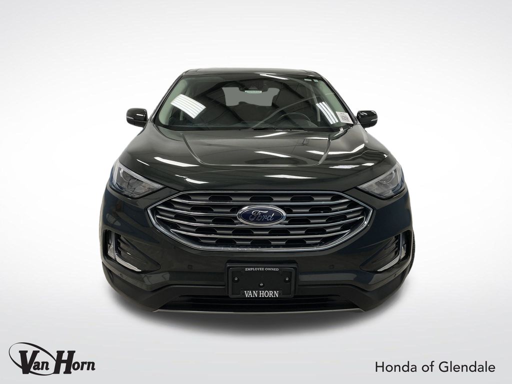 2024 Ford Edge Titanium photo 9