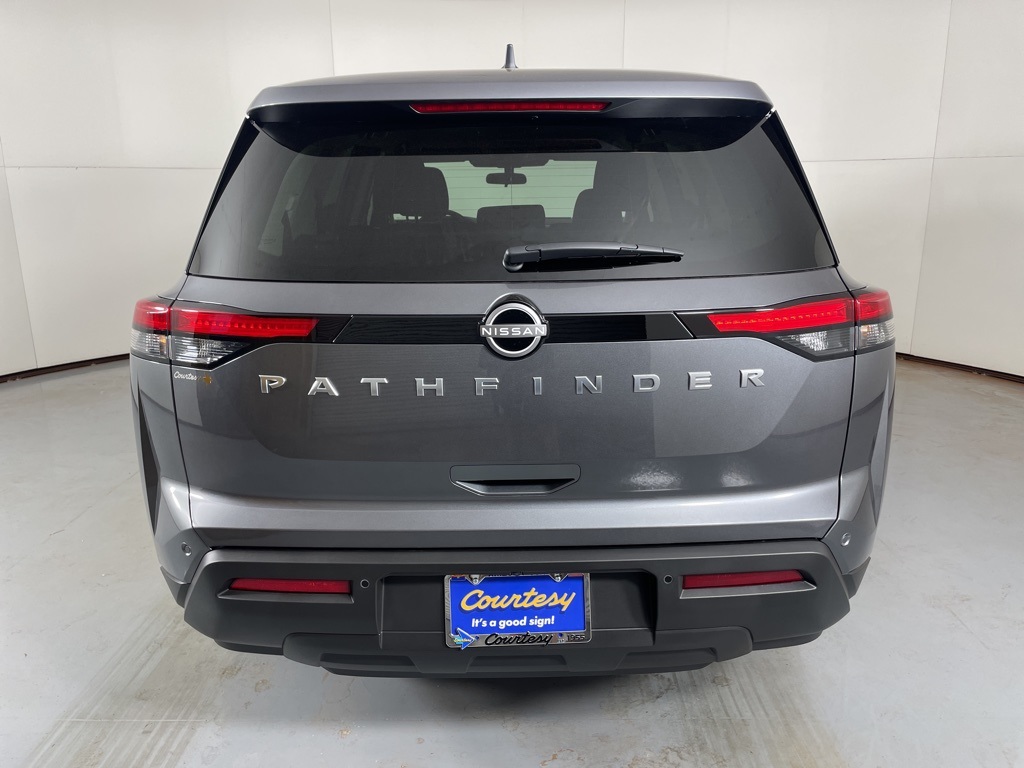 2025 Nissan Pathfinder S photo 7