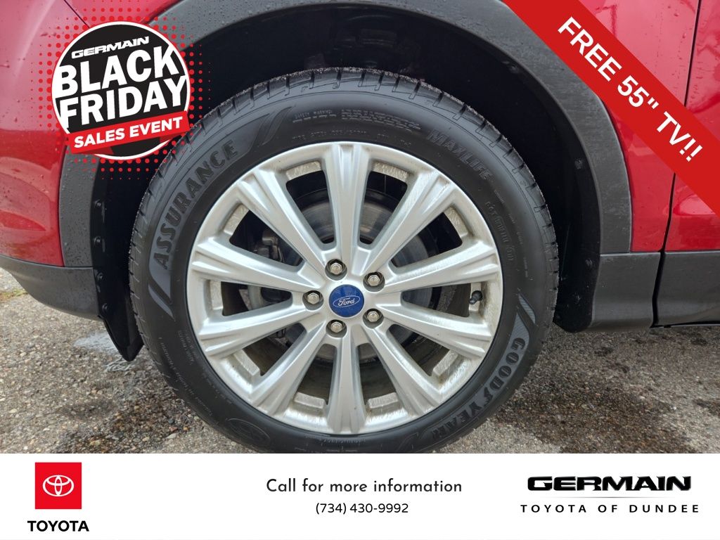 2019 Ford Escape SEL photo 4