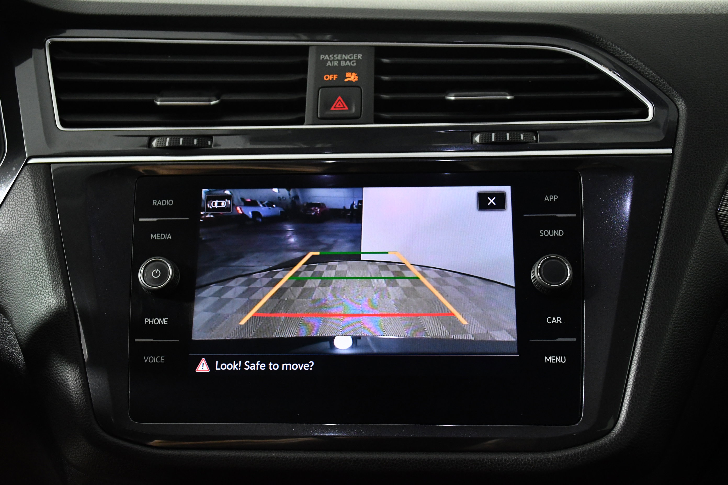 2024 Volkswagen Tiguan SE Wolfsburg Edition photo 13
