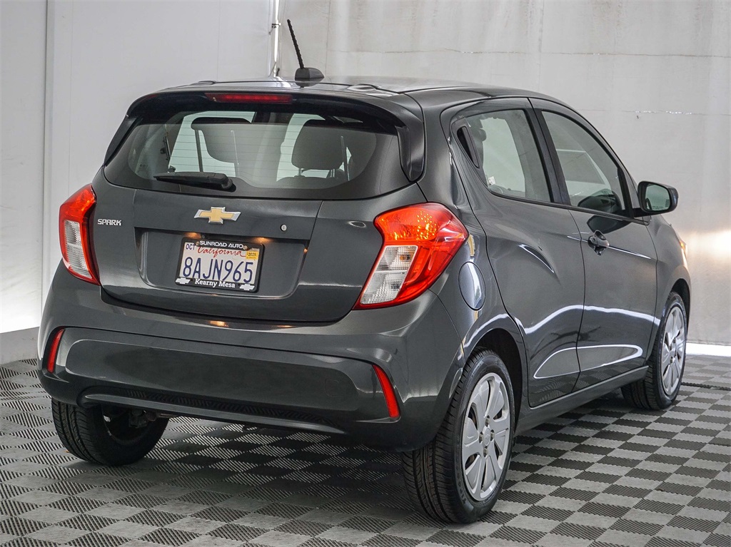 2017 Chevrolet Spark LS photo 8