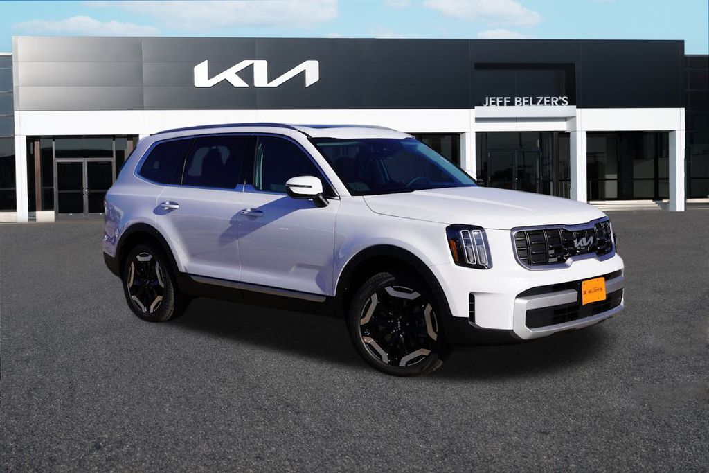 2025 Kia Telluride S's photo