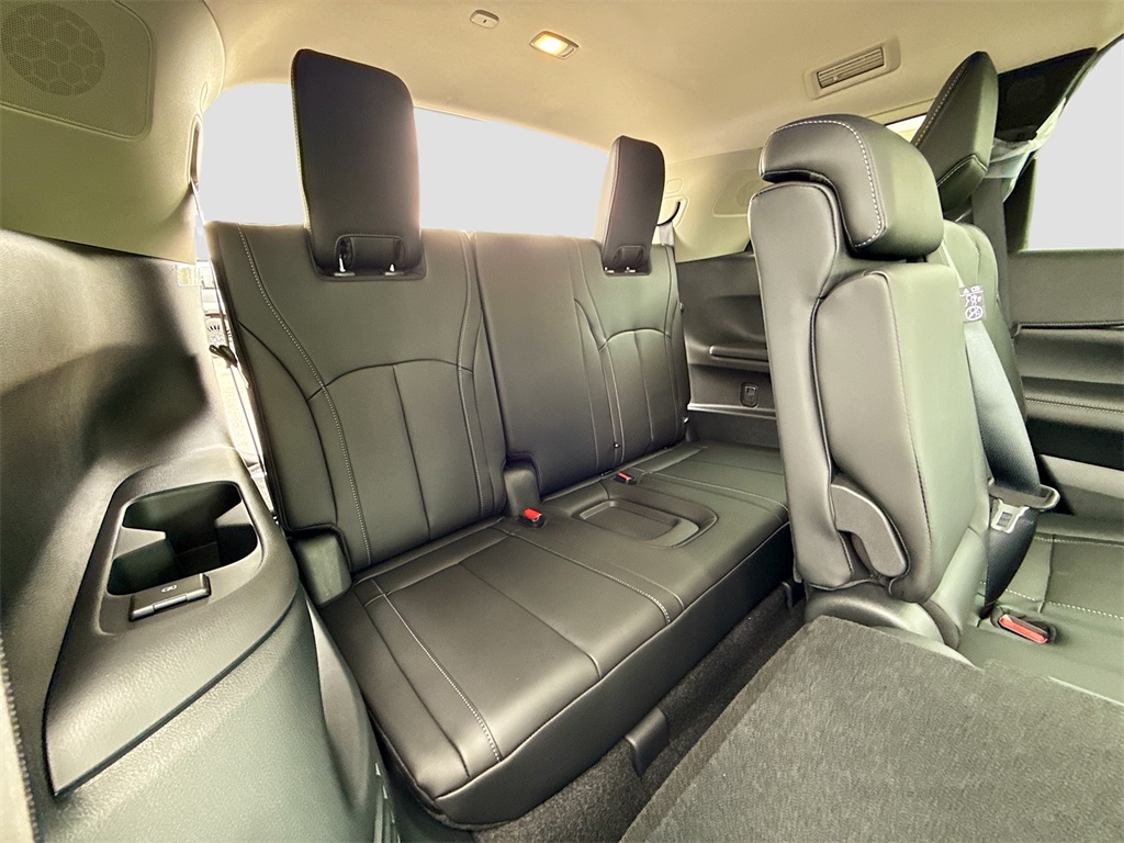 2026 Infiniti QX60 Luxe photo 30