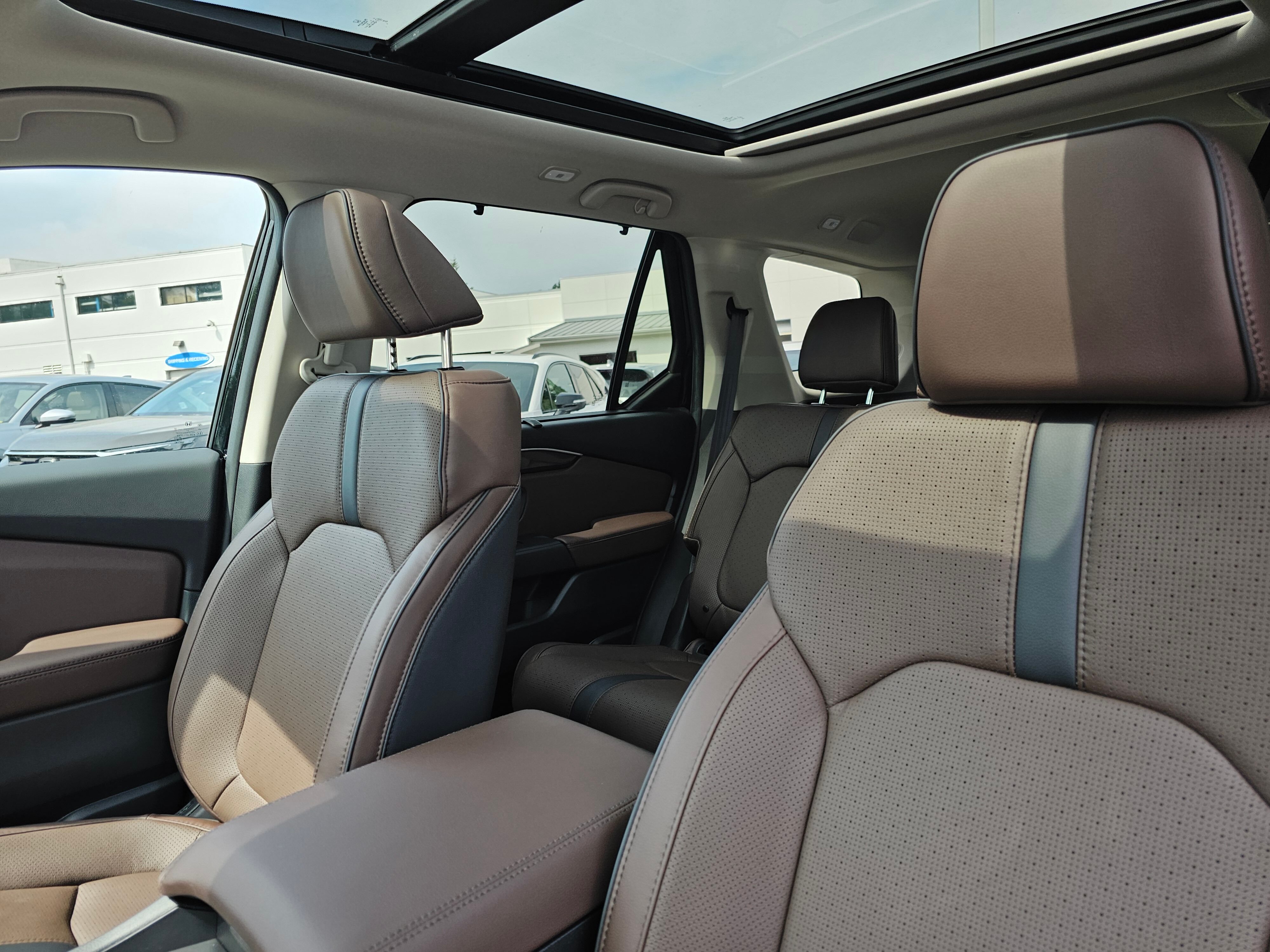 2025 Honda Pilot Elite photo 12