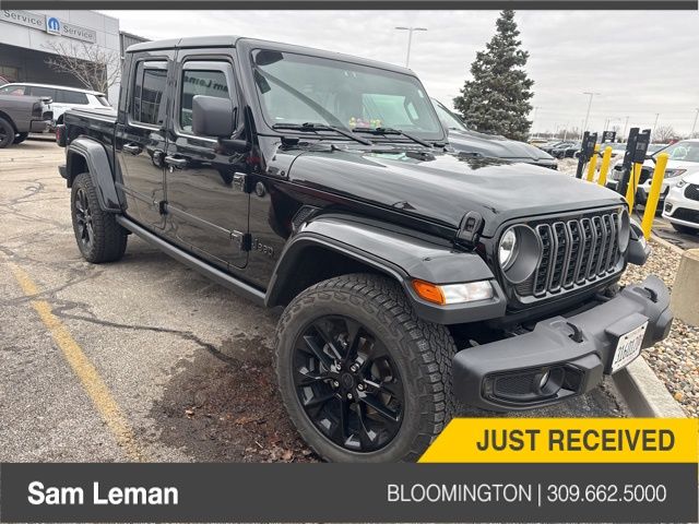 2025 Jeep Gladiator Nighthawk's photo