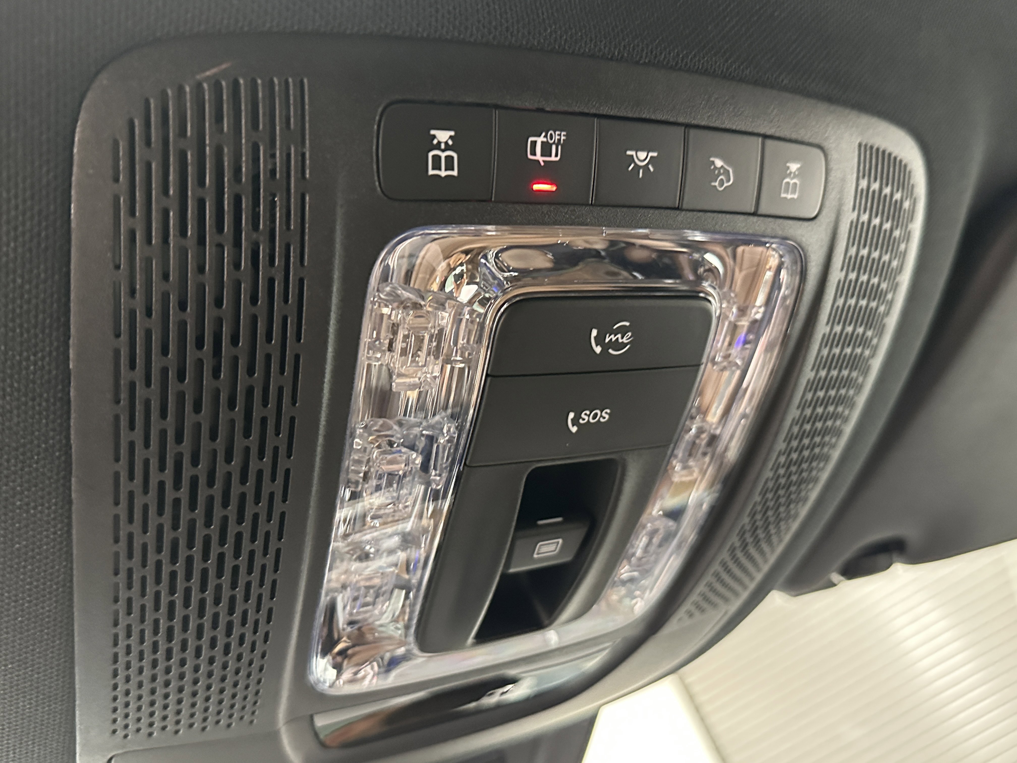 2024 Mercedes Benz GLS 450 4MATIC photo 14