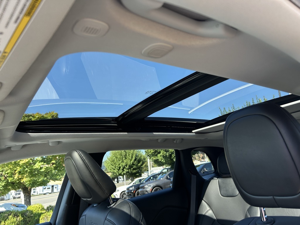 2022 Jeep Cherokee Limited photo 20