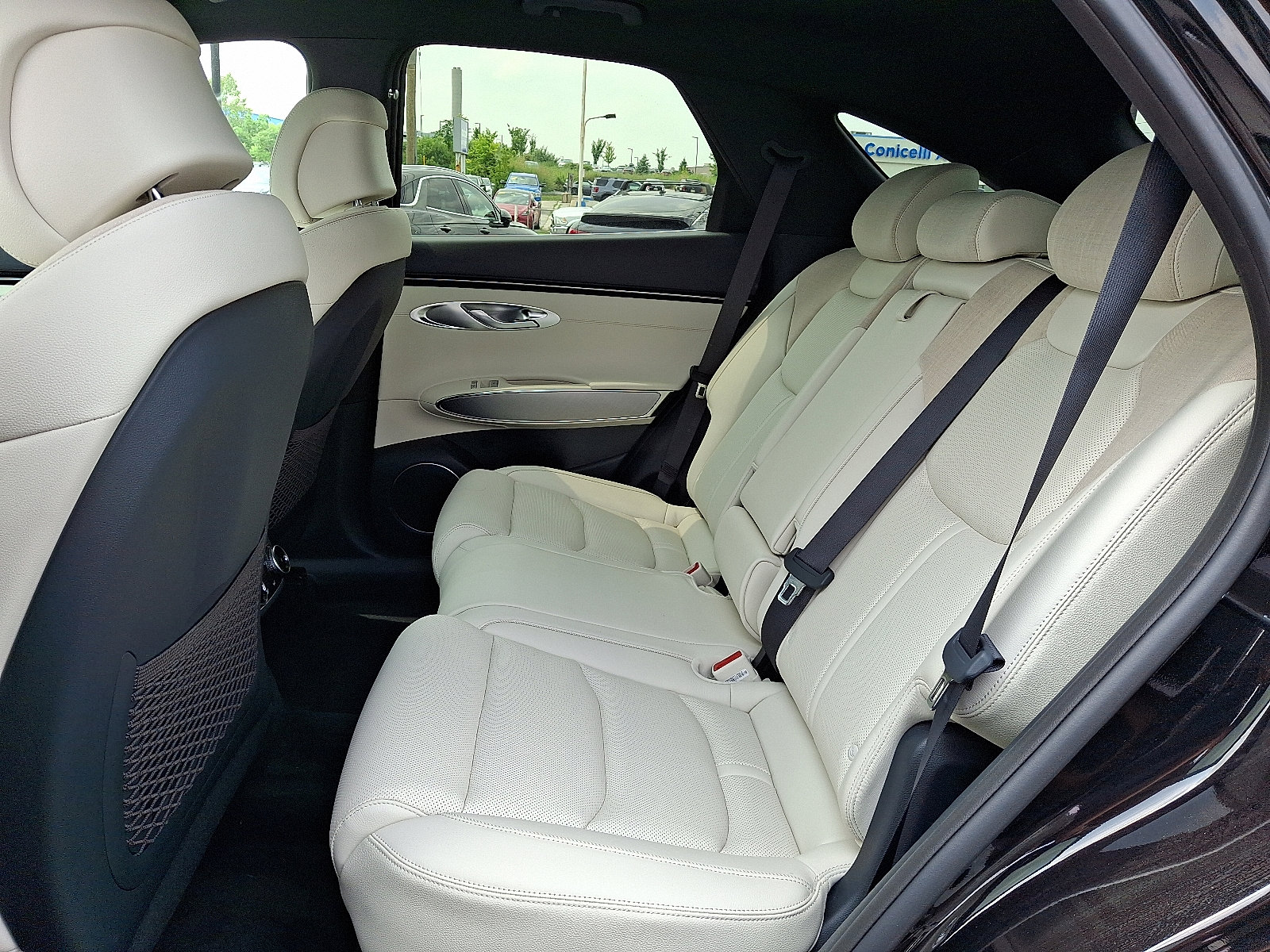 2025 Genesis Electrified GV70 Advanced photo 10