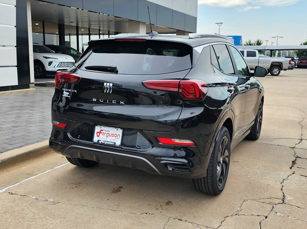 2026 Buick Encore GX Sport Touring photo 3