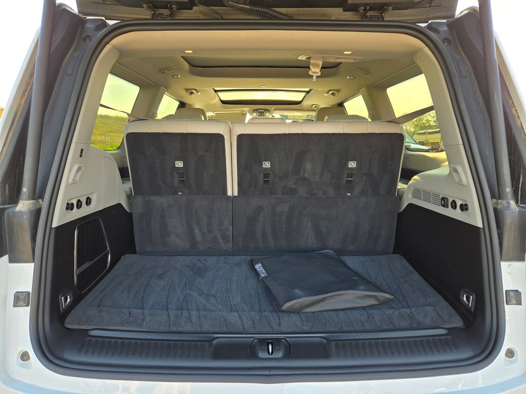 2024 Jeep Wagoneer Base photo 30