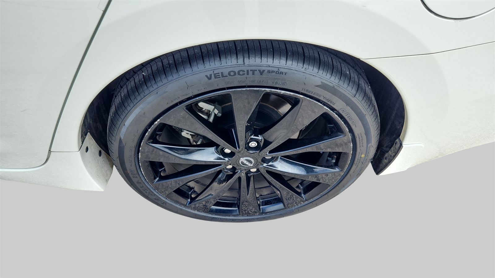 2023 Nissan Maxima SR photo 25