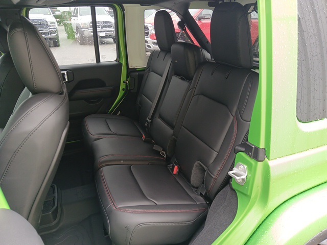 2025 Jeep Wrangler Rubicon X photo 21